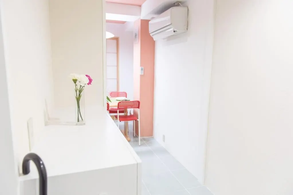 Uhome Ueno Apartment Tokio 0*,